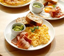 Скрамбл с беконом