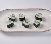 Ролл с огурчиком