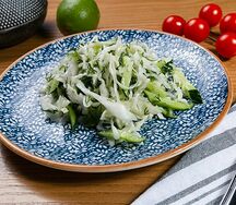 Салат Легкий из капусты с зеленью