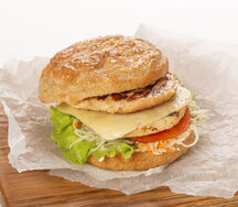 Сэндвич Плескавица куриная двойная с сыром