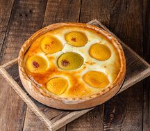 Пирог с персиками