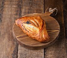 Треугольник с ветчиной и сыром