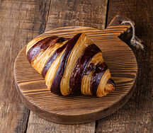 Круассан шоколадный