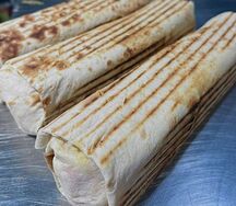 Особенная шаурма сырная, чесночная, обычная