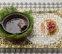 Вырезка из Северного оленя и пирог с луковым конфитюром