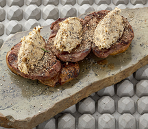 Медальоны из говядины с картофелем