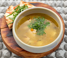 Куриный с бедром на углях и теплой лепешкой