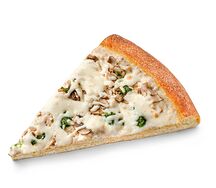 Пицца сливочная со шпинатом кусочек