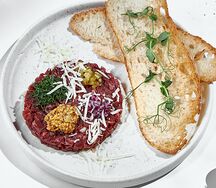 Трюфельный тартар из говядины