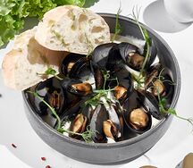 Мидии в соусе дорблю