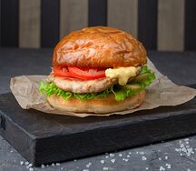 Куриный бургер