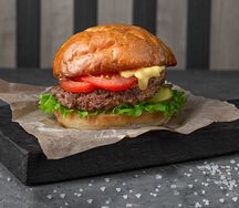 Двойной говяжий бургер