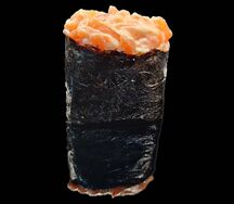 Гункан с лососем