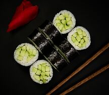 Огурец маки