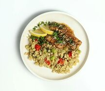 Красная рыба с овощами булгуром и киноа