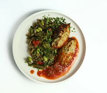 Люля-кебаб с овощами и грузинским соусом