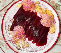 Печеная свекла с сырным муссом