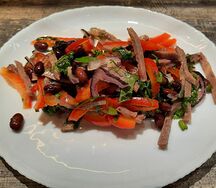 Салат Барселона с говядиной