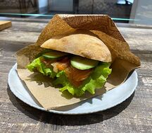 Чиабатта с форелью