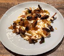 Салат с курицей и грибами