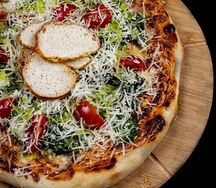 Пицца Цезарь с курицей 