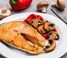 Запеченная форель с овощами 