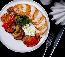 Куриное филе с восточными овощами