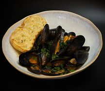 Мидии в соусе Аррабиатта