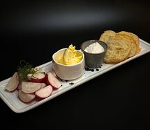 Редис со сливочным маслом