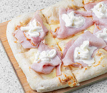 С тамбовским окороком и страчателлой