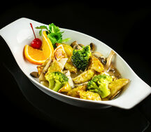 Жаренные баклажаны в чесночном соусе