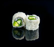 Ролл Нигири с огурцом