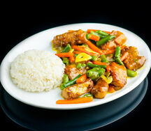 Судак с овощами в соусе Карри