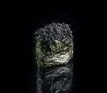 Суши Тобико черная