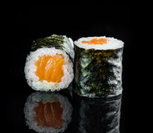 Ролл Сяке маки