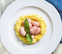 Мини-сосиски с картофельным пюре