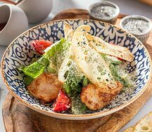 Цезарь с курицей