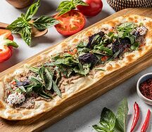 Лахмаджун с бараниной