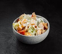 Цезарь-боул с тигровыми креветками