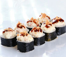 Ролл запеченный Чикен чиз с арахисом