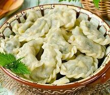 Вареники с курицей, грибами и сыром