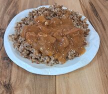 Гречка с гуляшом