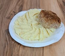 Картофельное пюре с котлетой из говядины