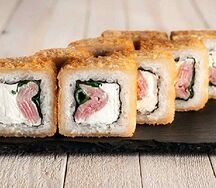 Темпуре бекон - жаренный с беконом и лист салата