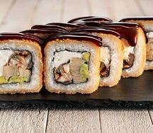 Америка - жаренный с угрем и амлетом