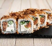 Бонито с жаренным лососем