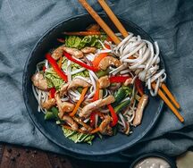 4 лапша Удон с курицей