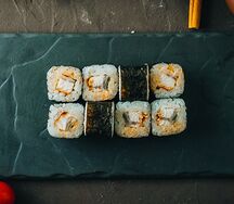 Острый с угрем