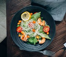 Салат Цезарь с Креветками