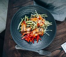 Салат с угрем